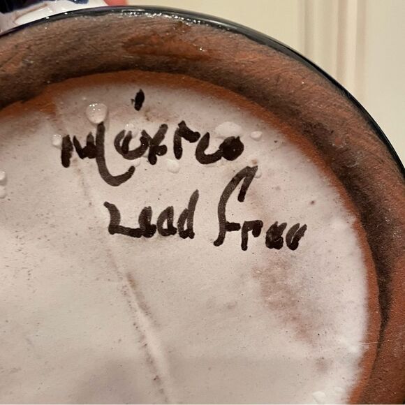 Mexican Talavera handmade Pottery blue and white patterned painted mug - Picture 6 of 13